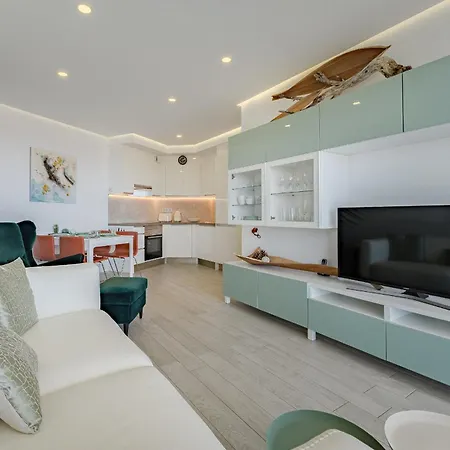 Sunrise Sea View Penthouse With Airco & Heated Pool أذيخي