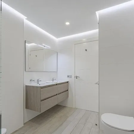 Sunrise Sea View Penthouse With Airco & Heated Pool Apartamento
