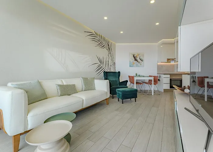 Sunrise Sea View Penthouse With Airco & Heated Pool * Адехе
