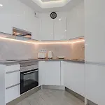 Sunrise Sea View Penthouse With Airco & Heated Pool Apartamento *