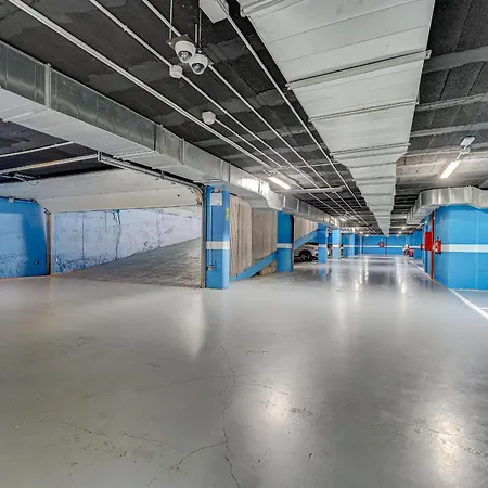 Sunrise Sea View Penthouse * 阿德耶